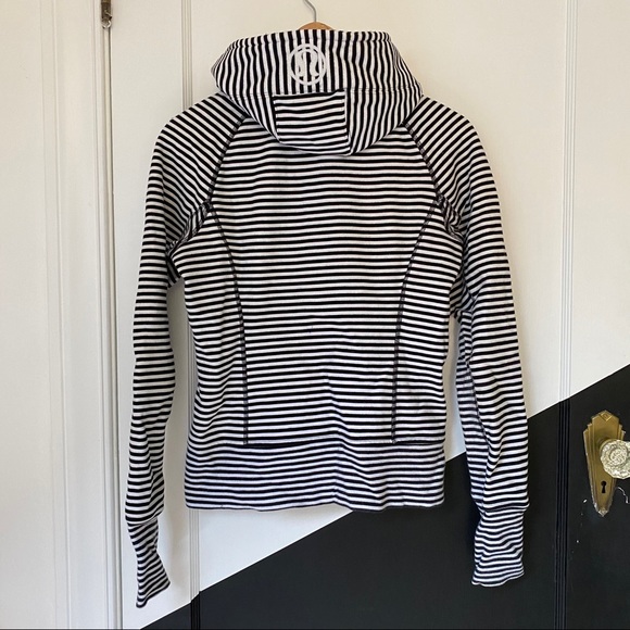 EUC lululemon scuba - black & white stripe - Picture 5 of 5